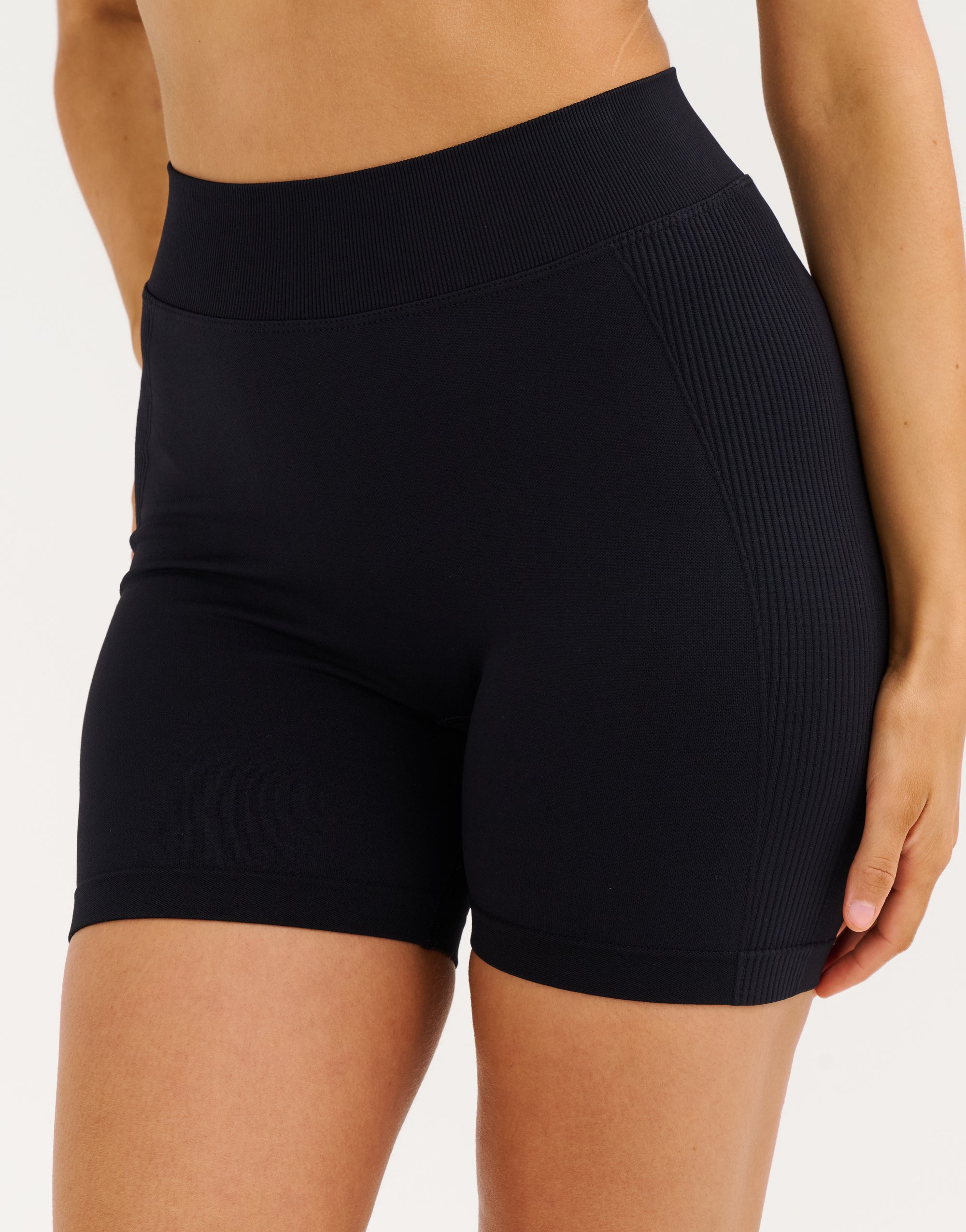 Arise Essential Mid-Waist Shorts V2 - Stealth Black