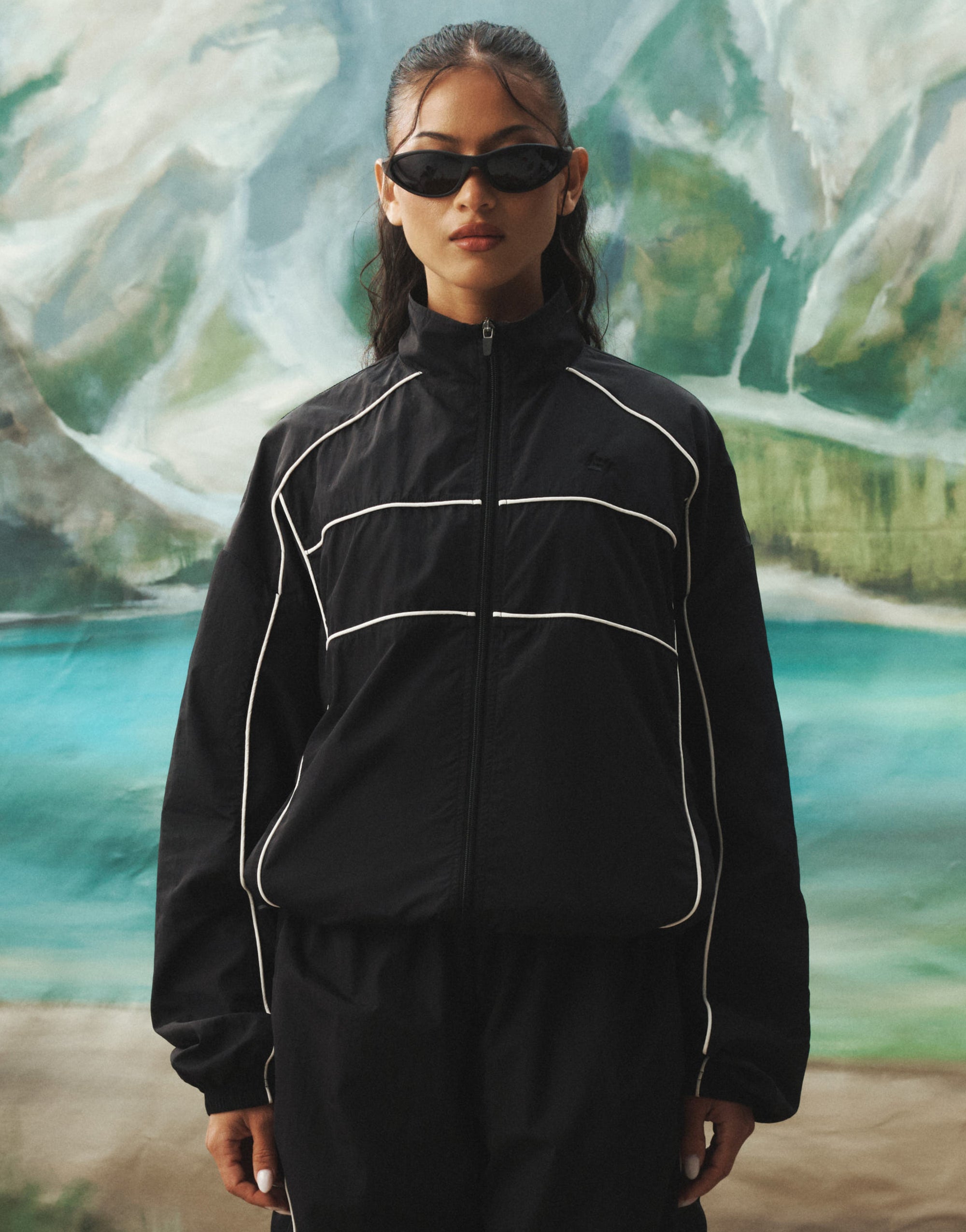 Nova Trek™ Spray Jacket - Phantom Black