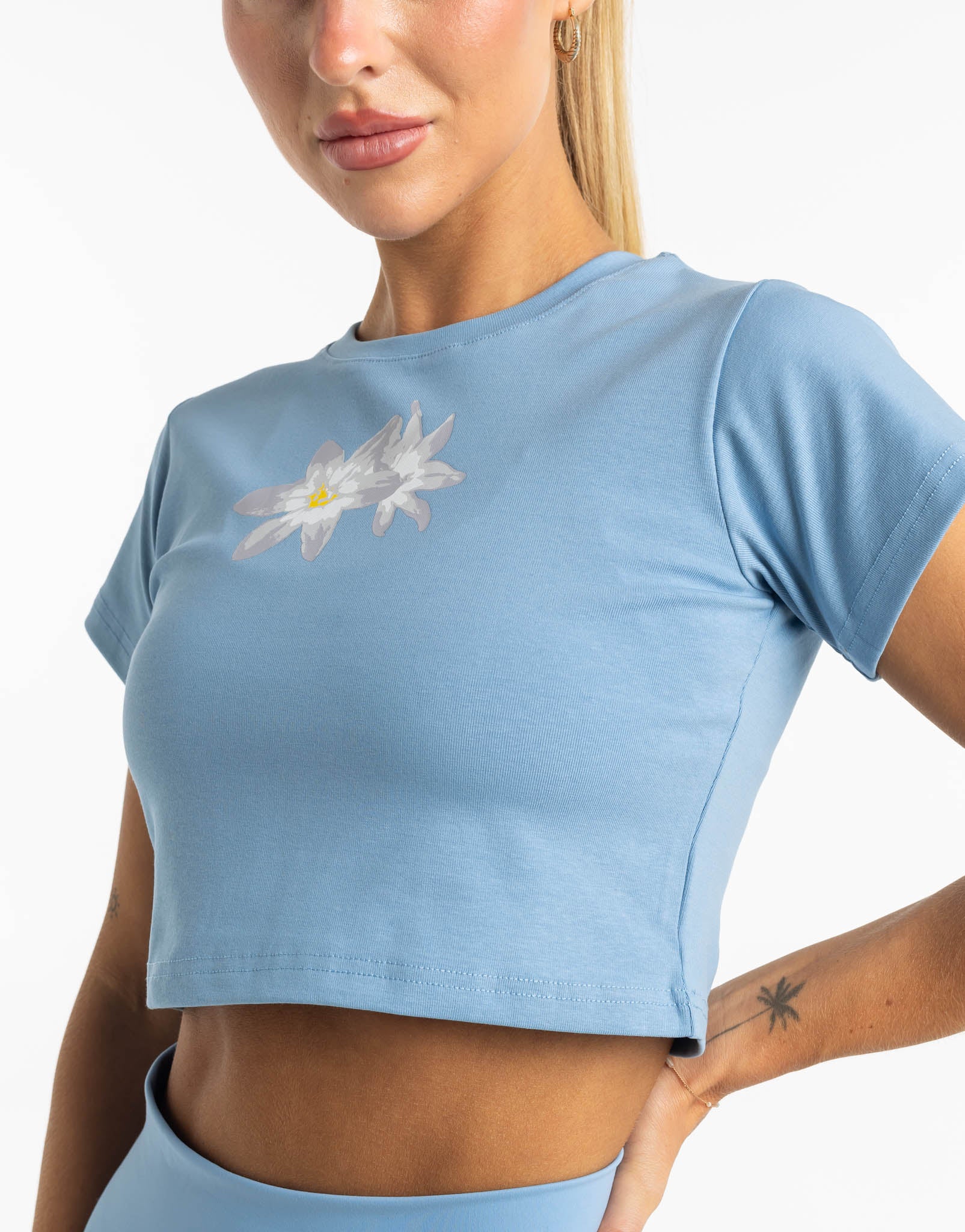 Glory Cropped Tee - Blue