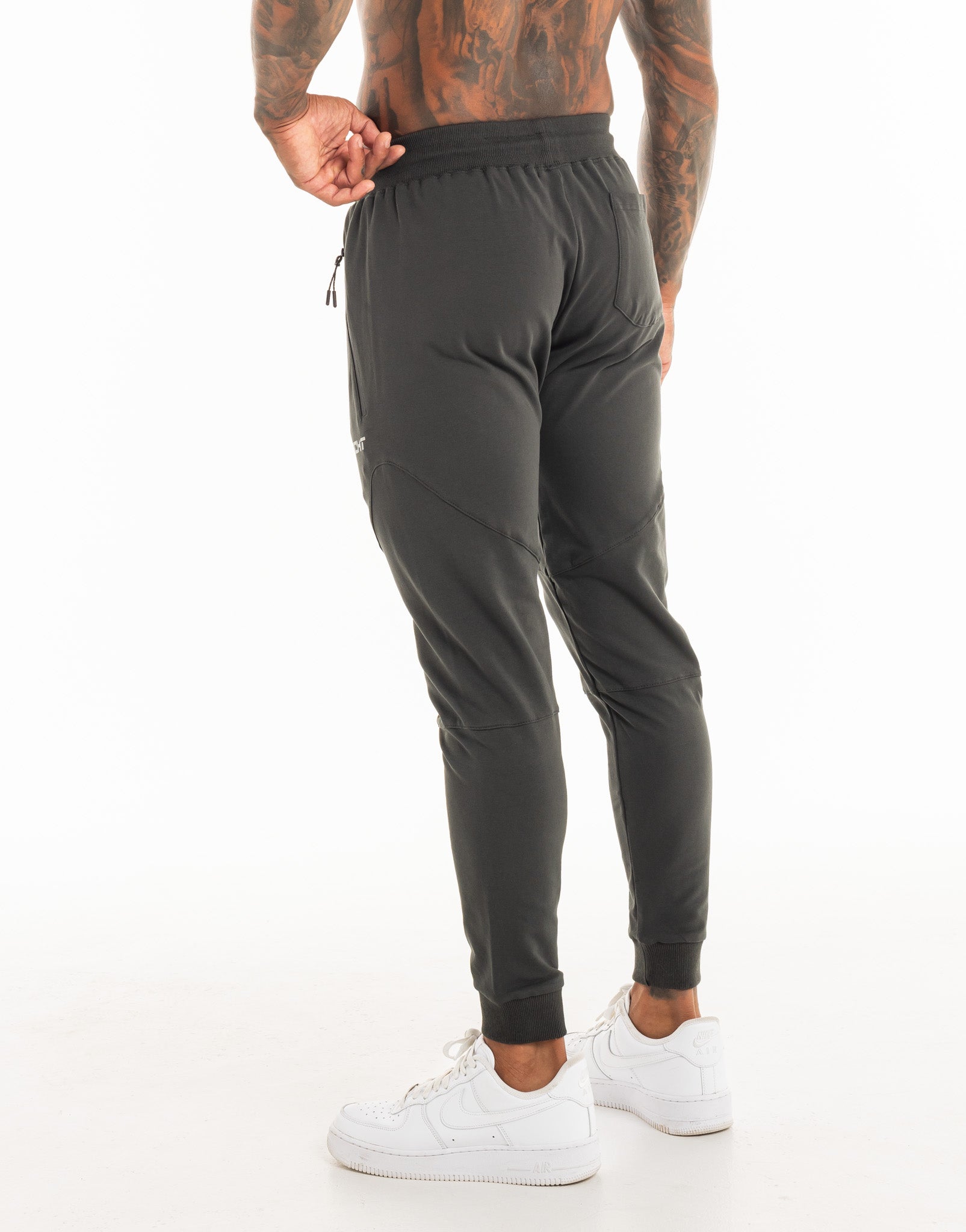 Echt Tapered Joggers - Pirate Black