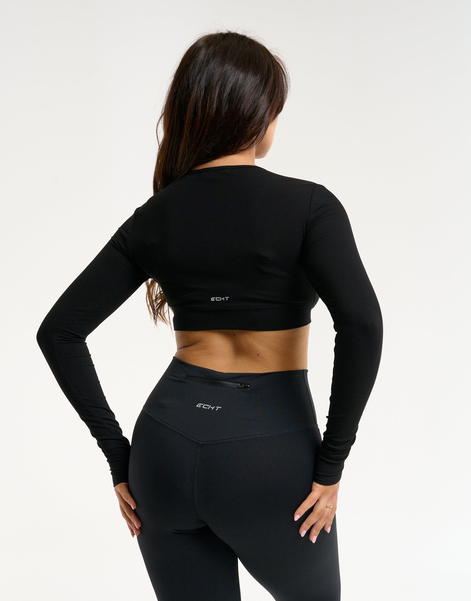 Echt Ribbed Cropped Long Sleeve - Black