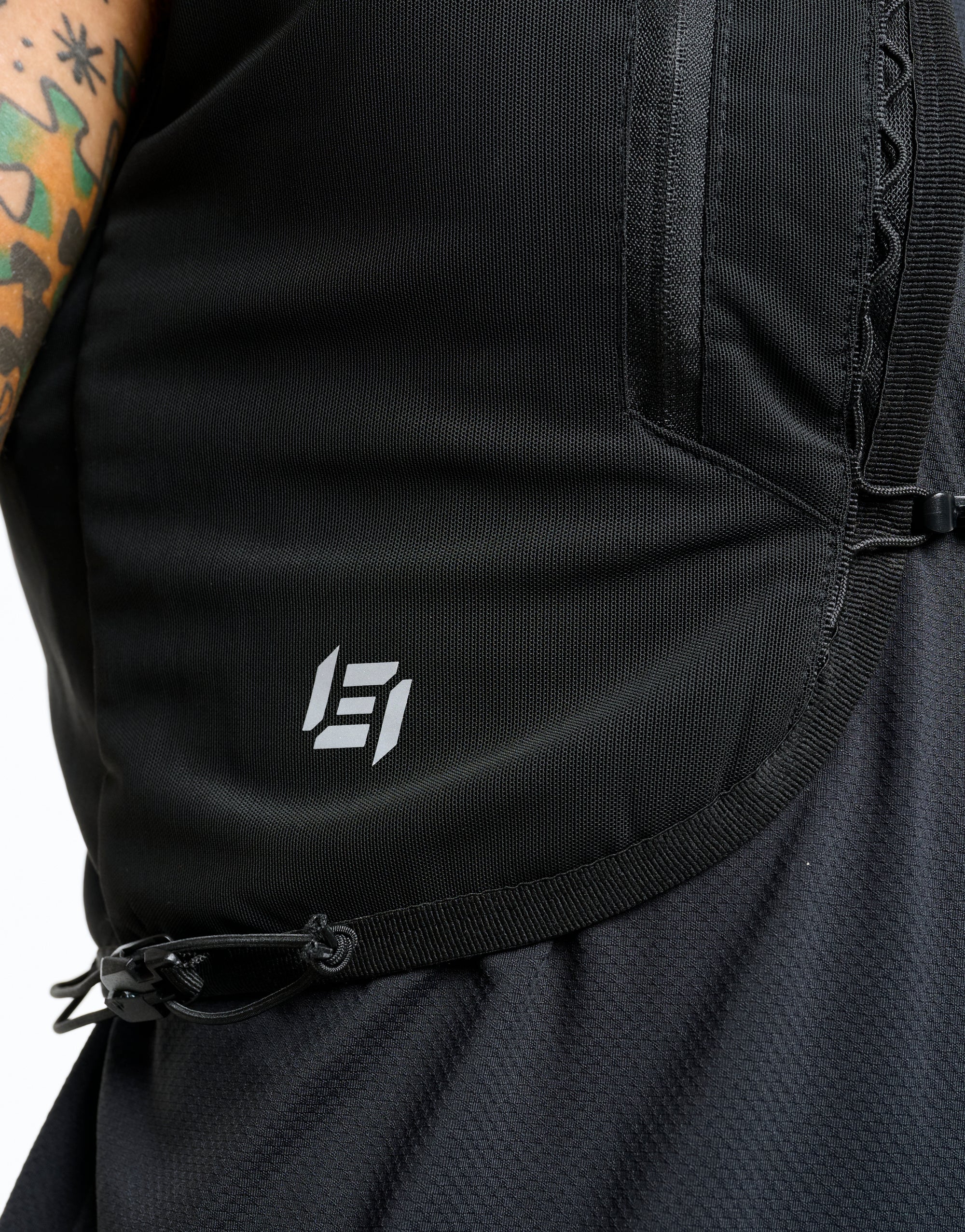 Performance Hydration Vest - Black (Unisex)