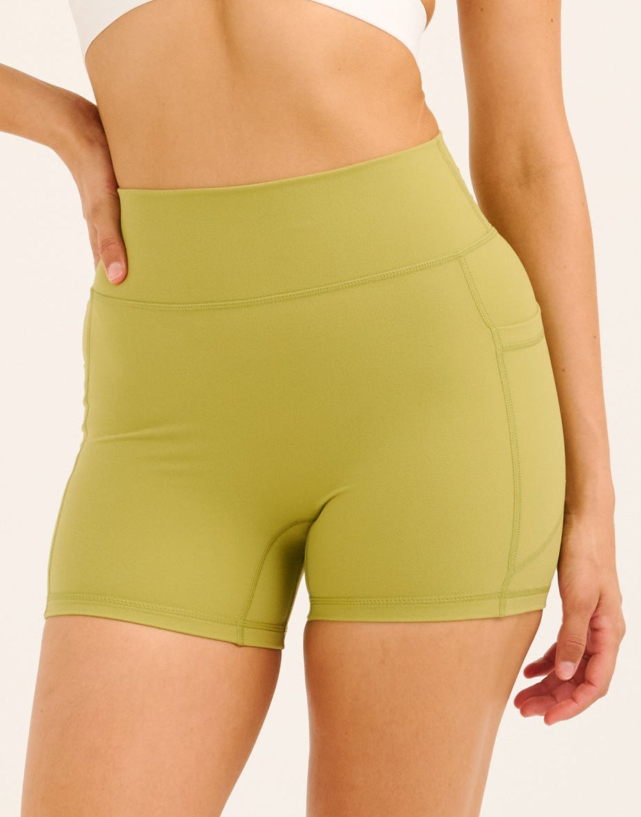 Ascend Pocket Shorts 4" - Olive