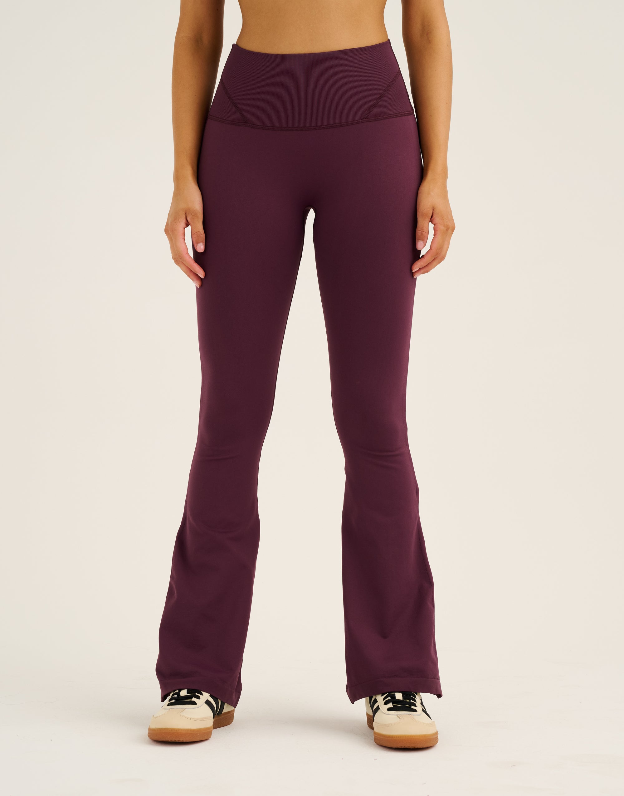 Pulse Flare Leggings - Blackberry