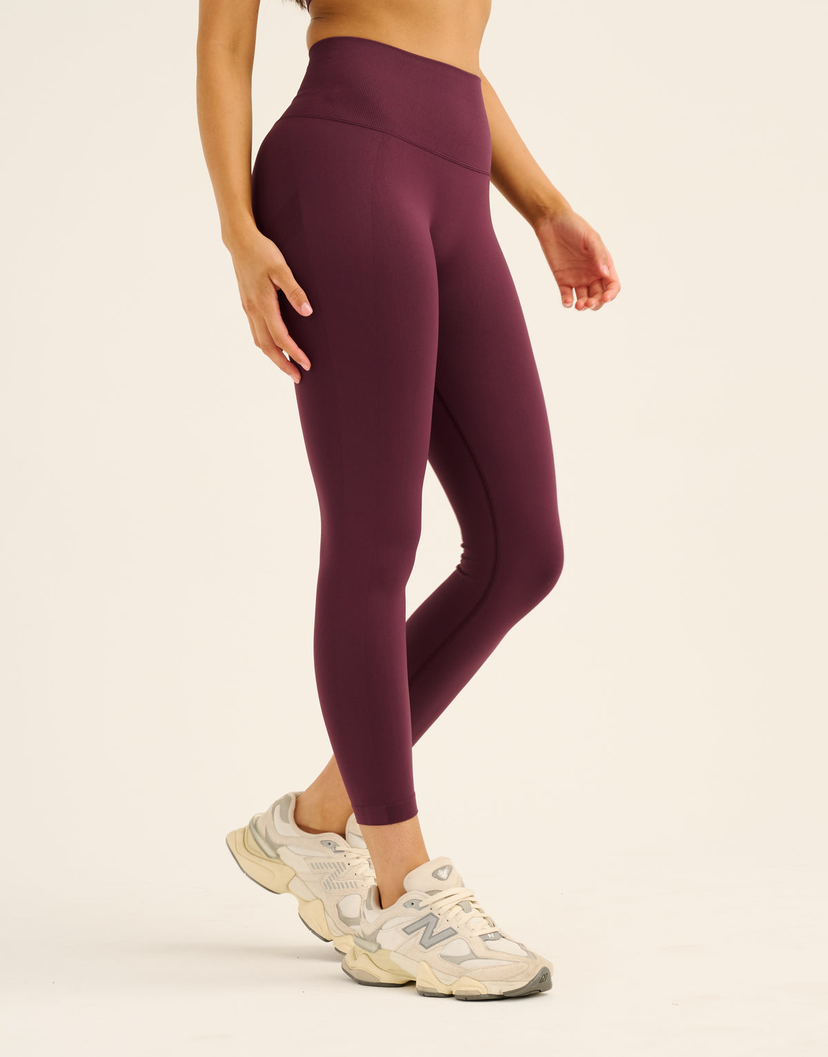 Pulse Invisible Scrunch Leggings - Blackberry