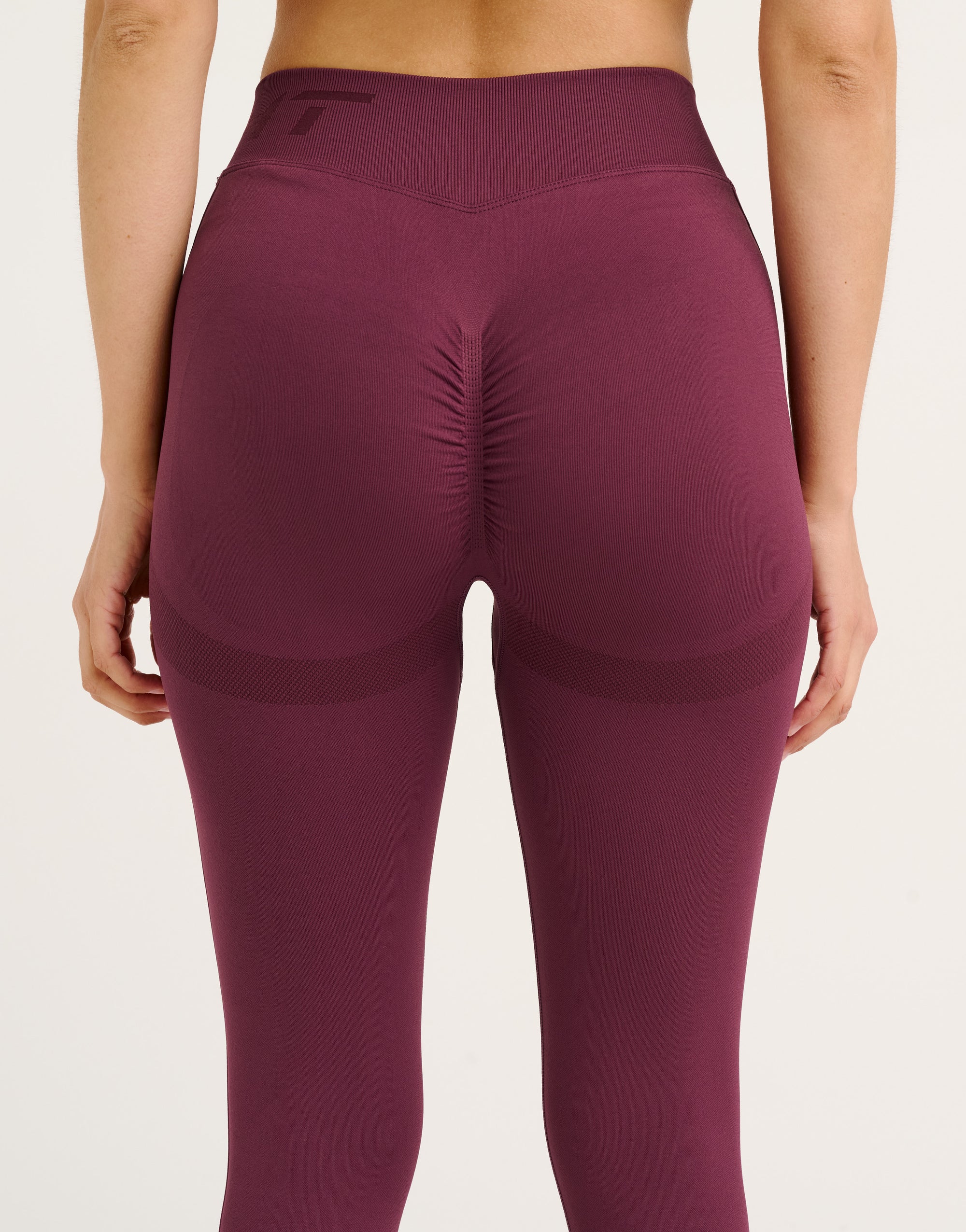 Arise Scrunch Mid-Waist Leggings - Blackberry