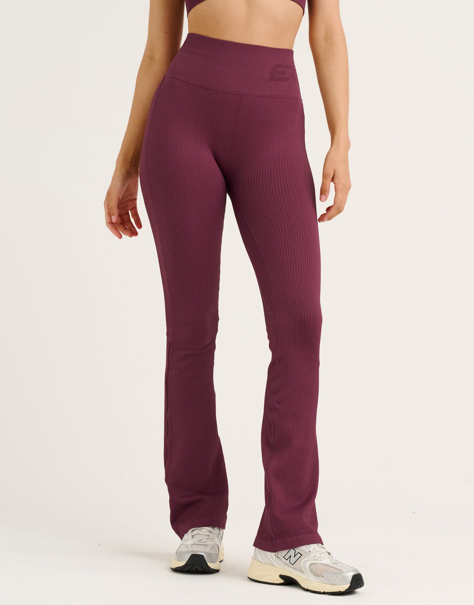 Arise Comfort Flare Leggings V2 - Blackberry