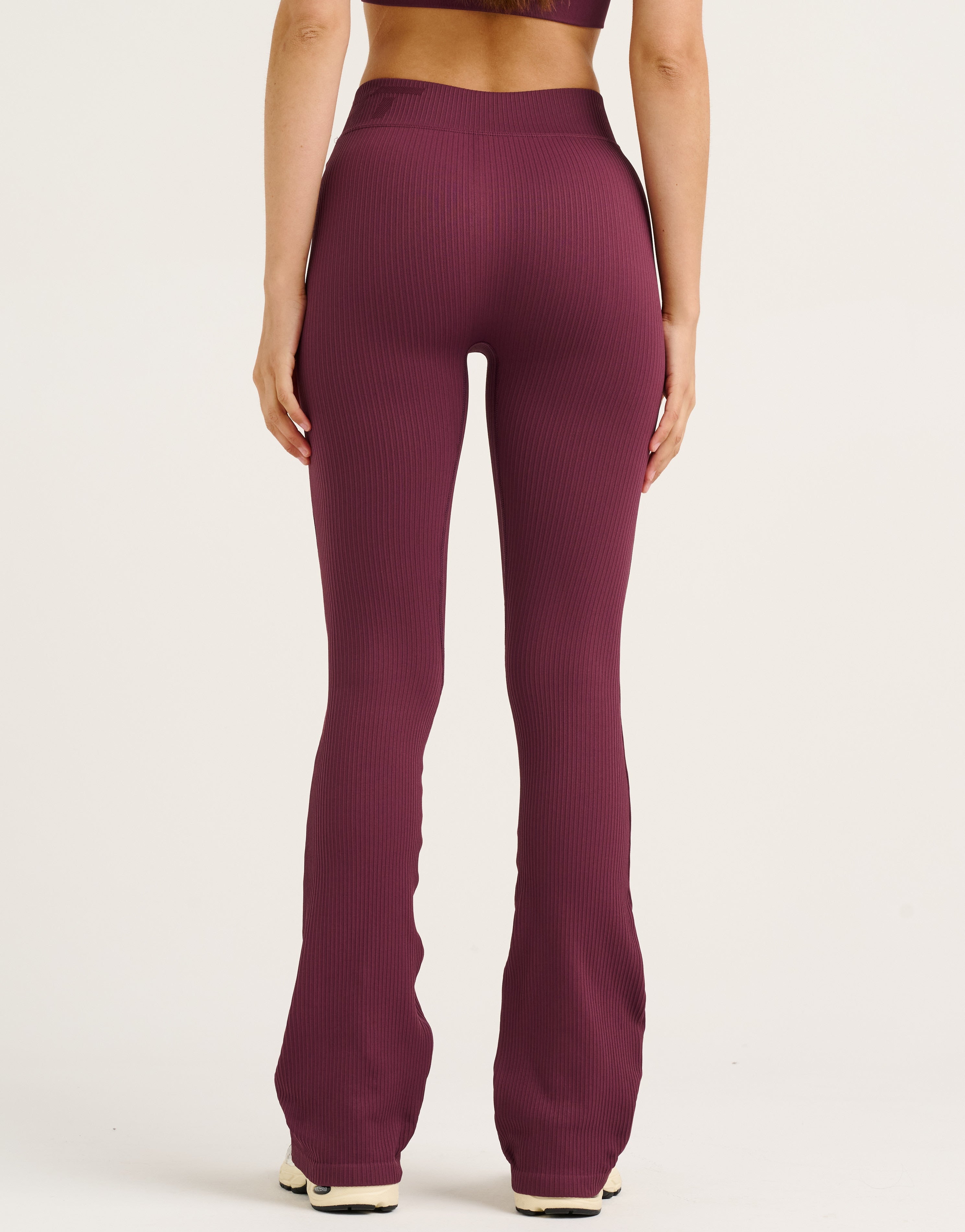 Arise Comfort Mid-Waist Flare Leggings - Blackberry