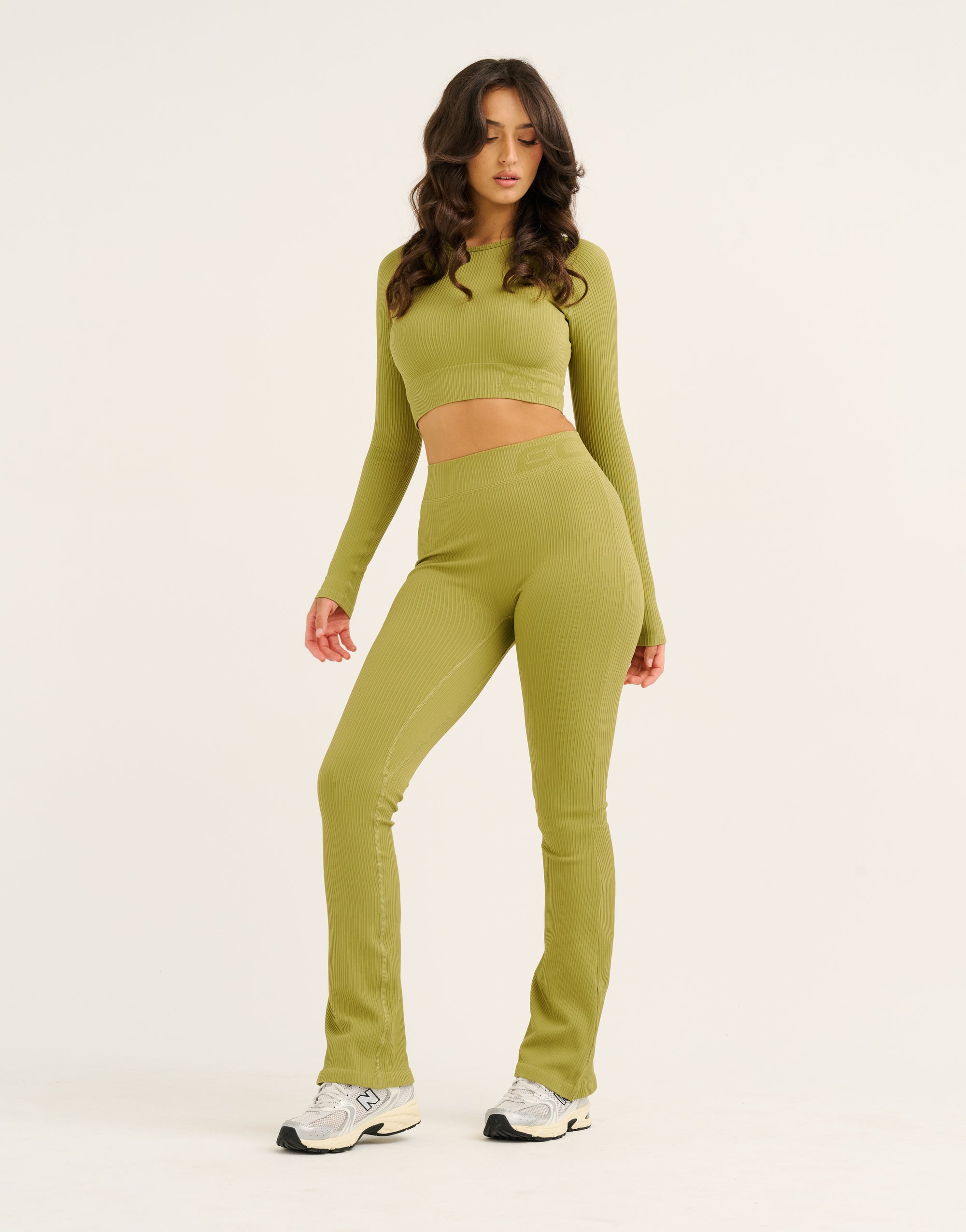 Arise Comfort Mid-Waist Flare Leggings - Olive