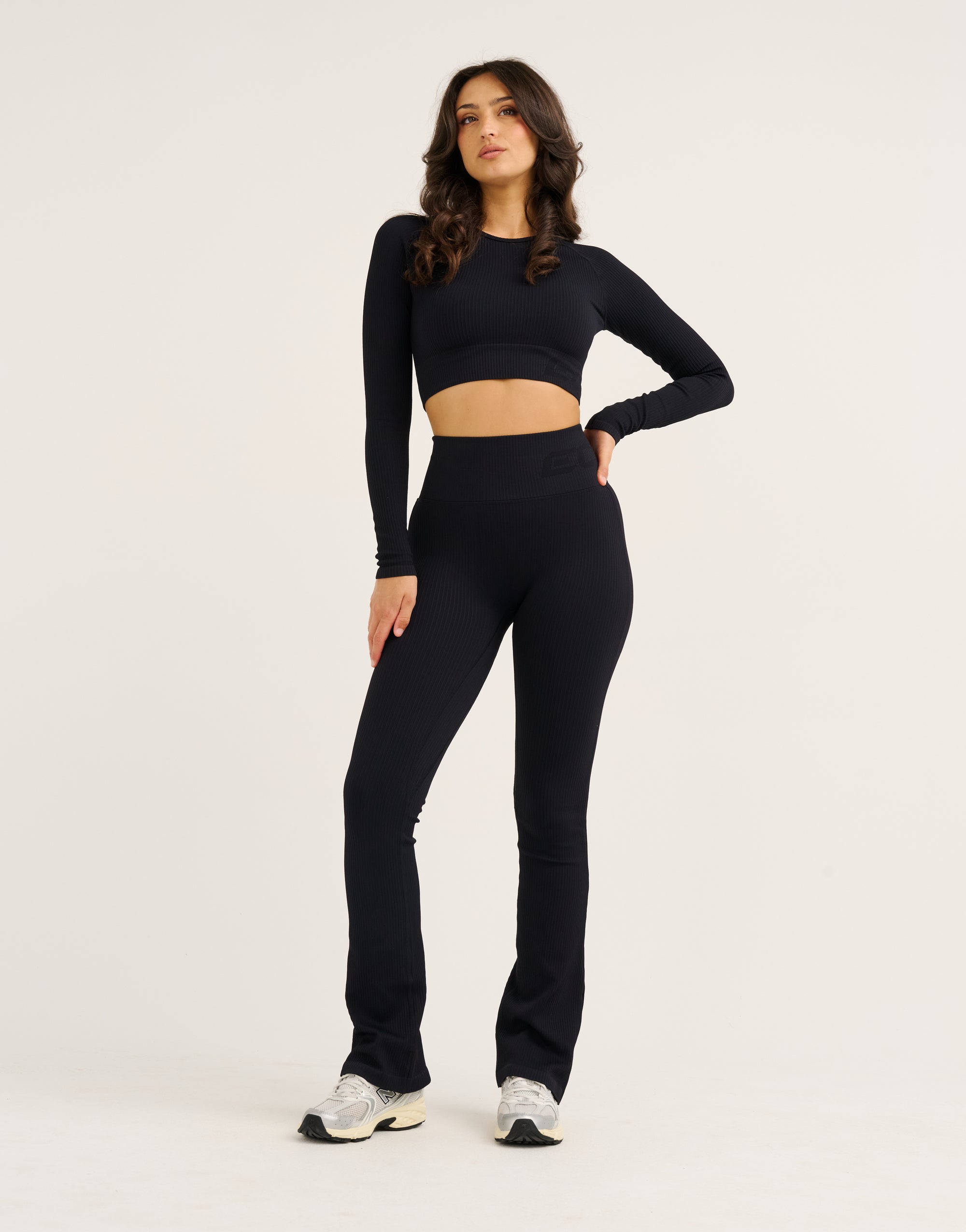 Arise Comfort Flare Leggings V2 - Stealth Black