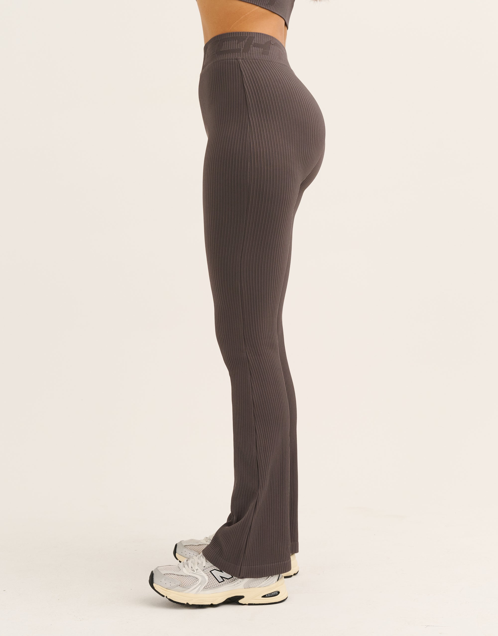 Arise Comfort Mid-Waist Flare Leggings - Slate Grey