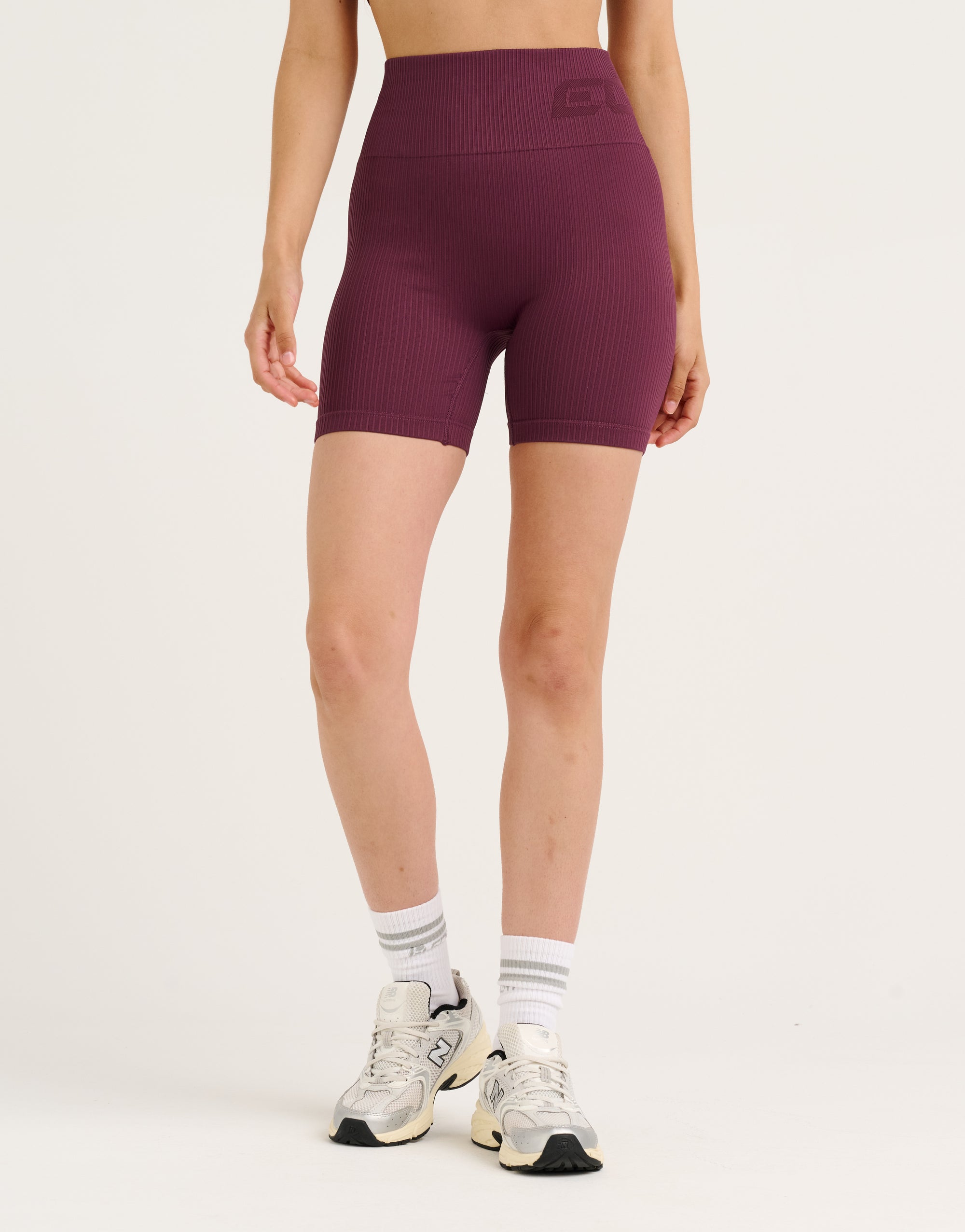 Arise Comfort Shorts V2 - Blackberry