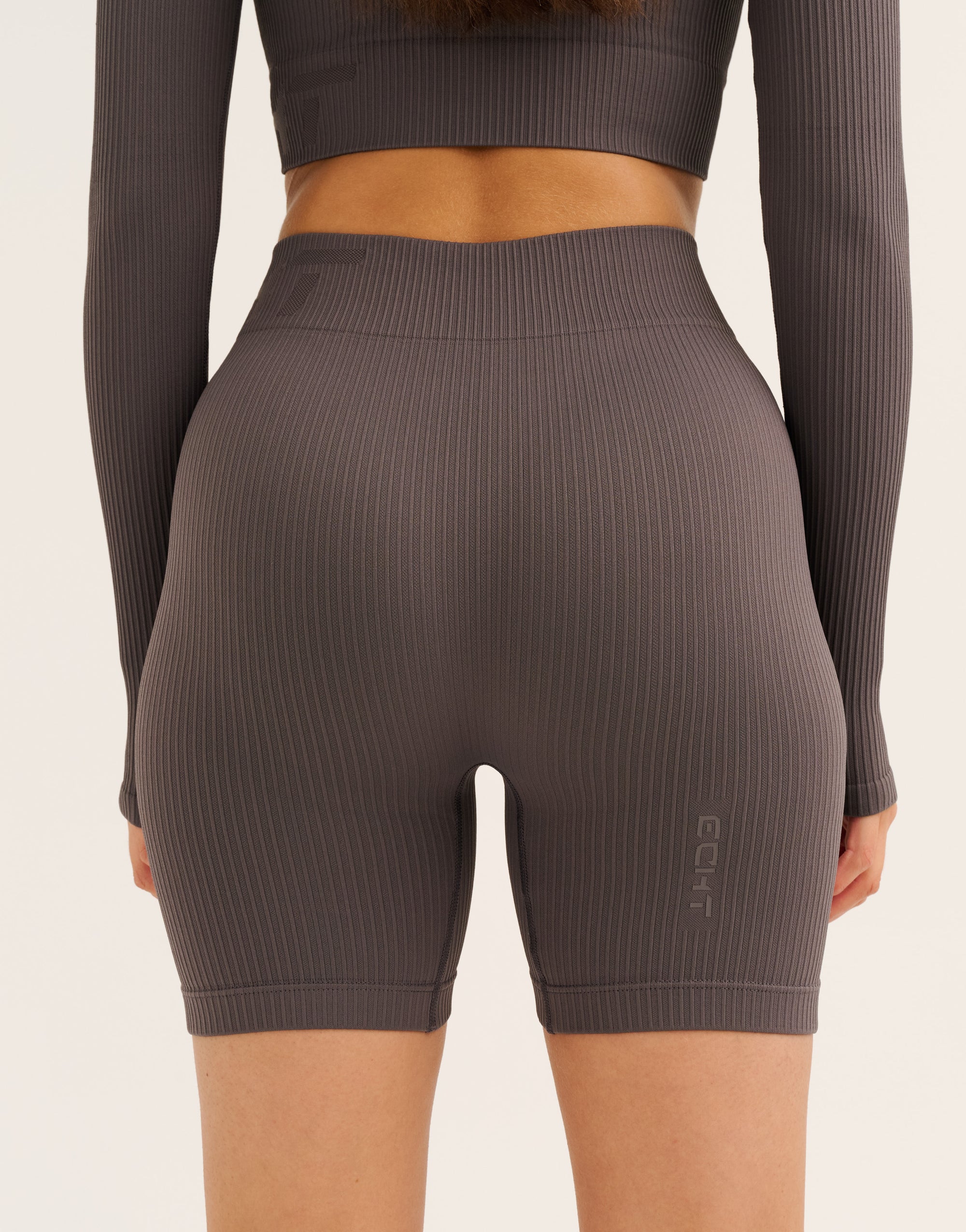 Arise Comfort Mid-Waist Shorts V2 - Slate Grey