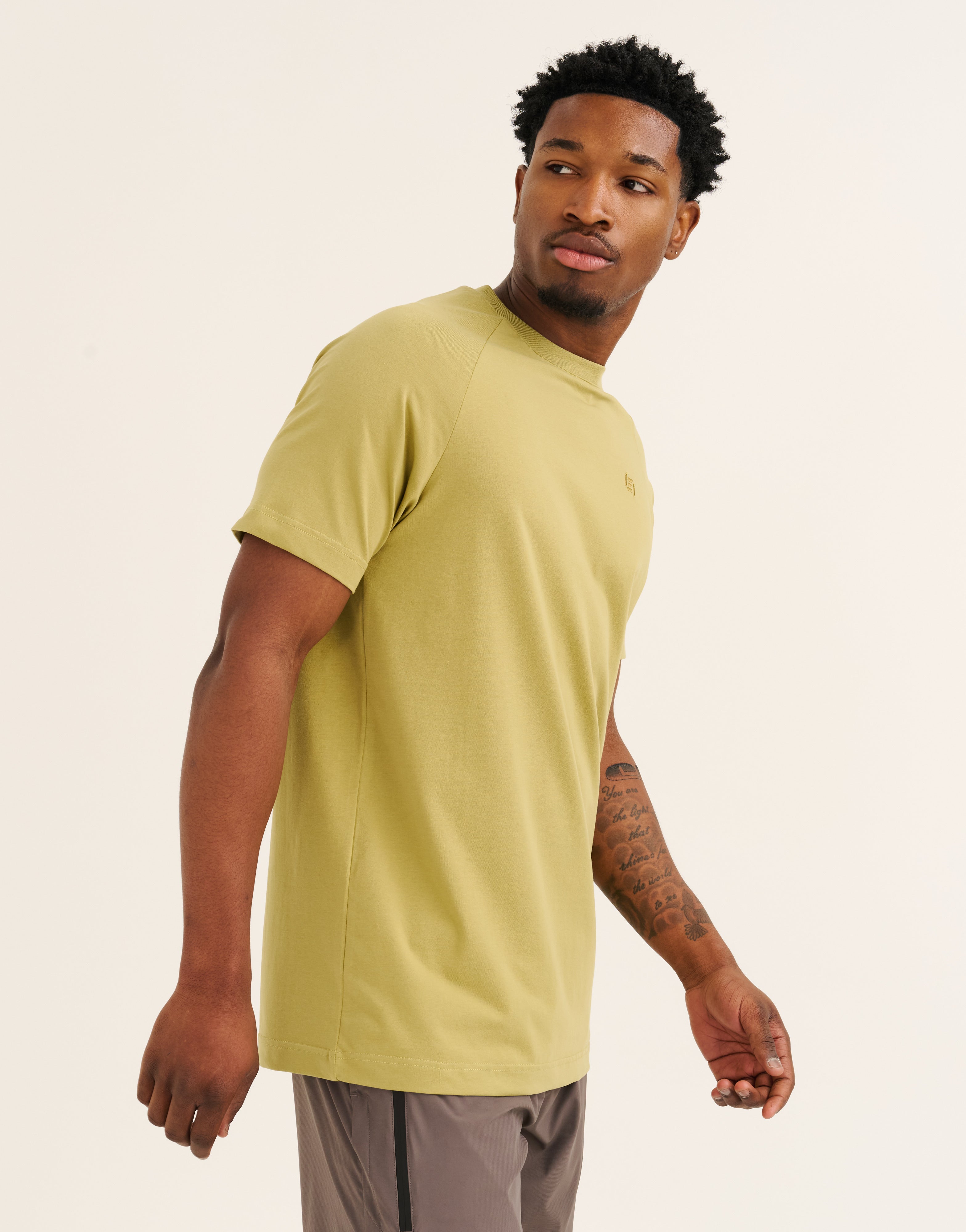 Foundation Tee 32" - Olive
