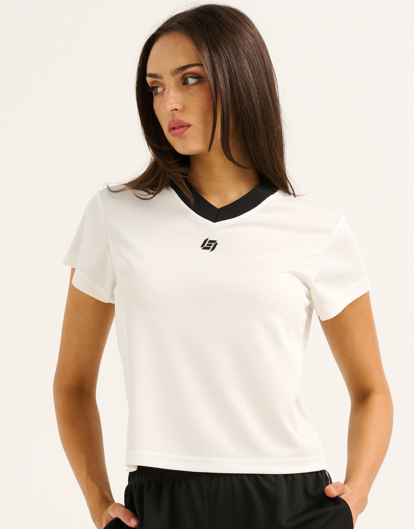 Club V Neck Crop Tee - White