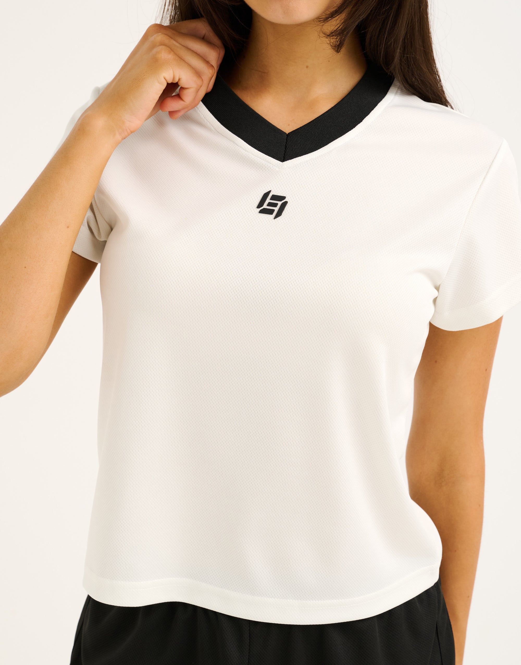 Club V Neck Crop Tee - White