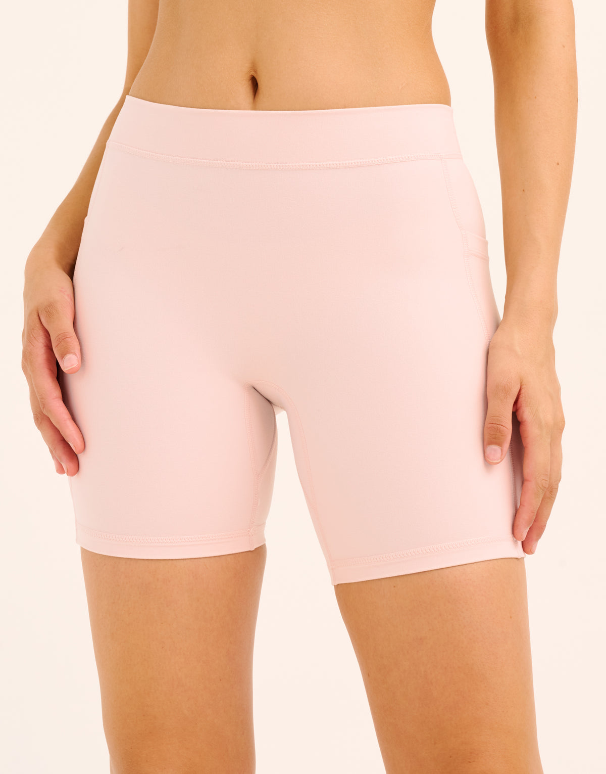 Ascend Pocket Mid-Waist Shorts 6" - Mauve