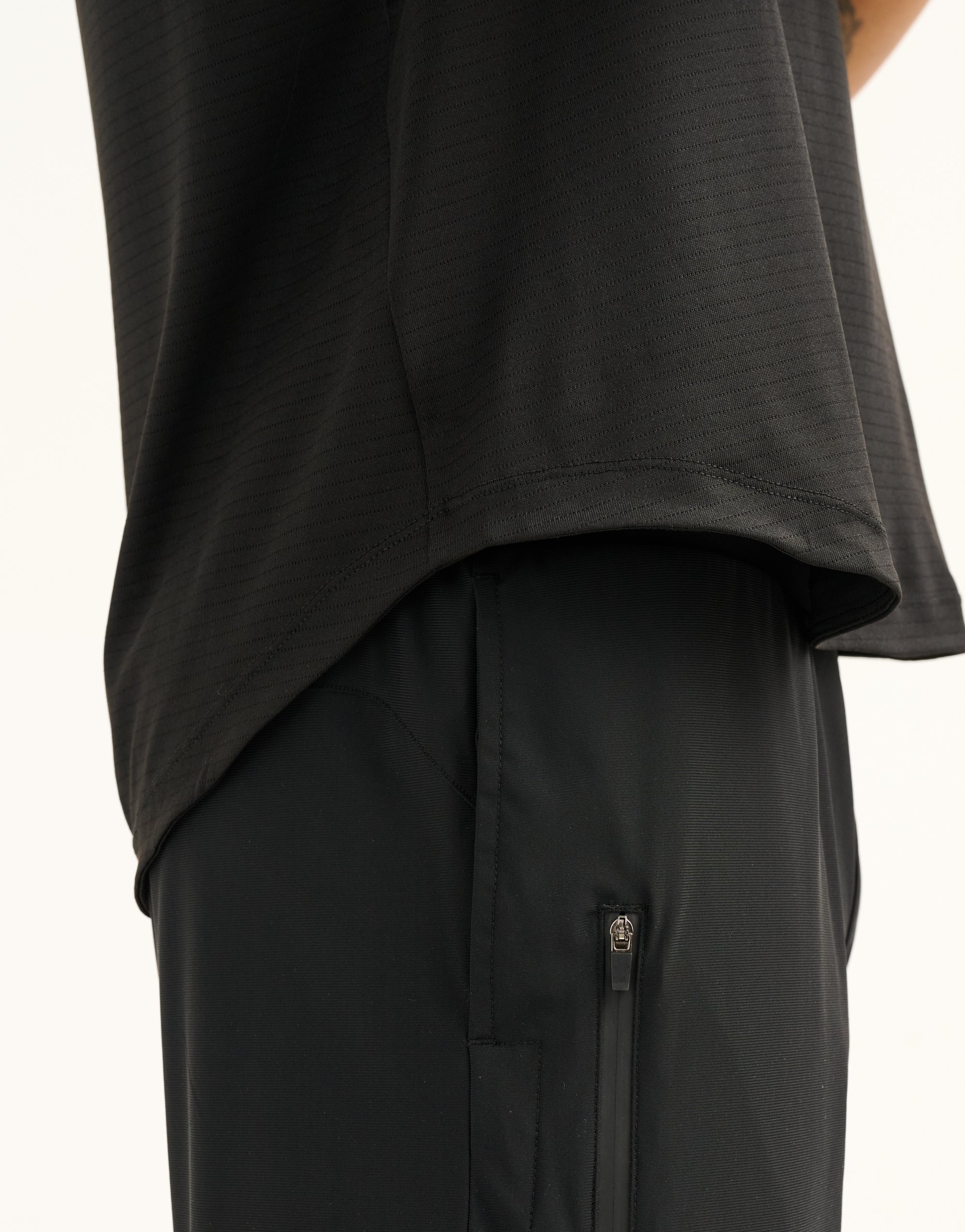 Performance Tee 28" - Black