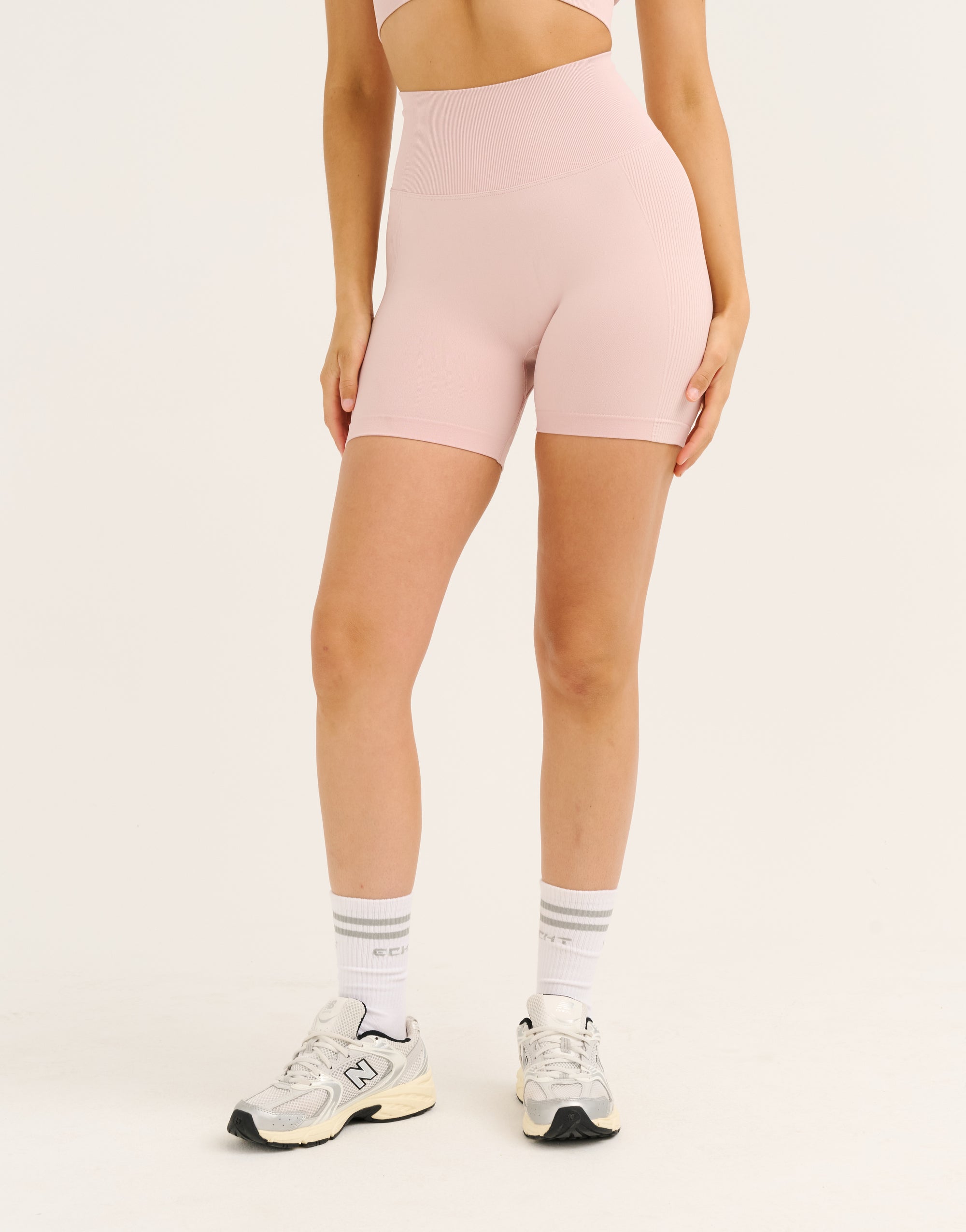 Arise Essential Shorts V2 - Mauve