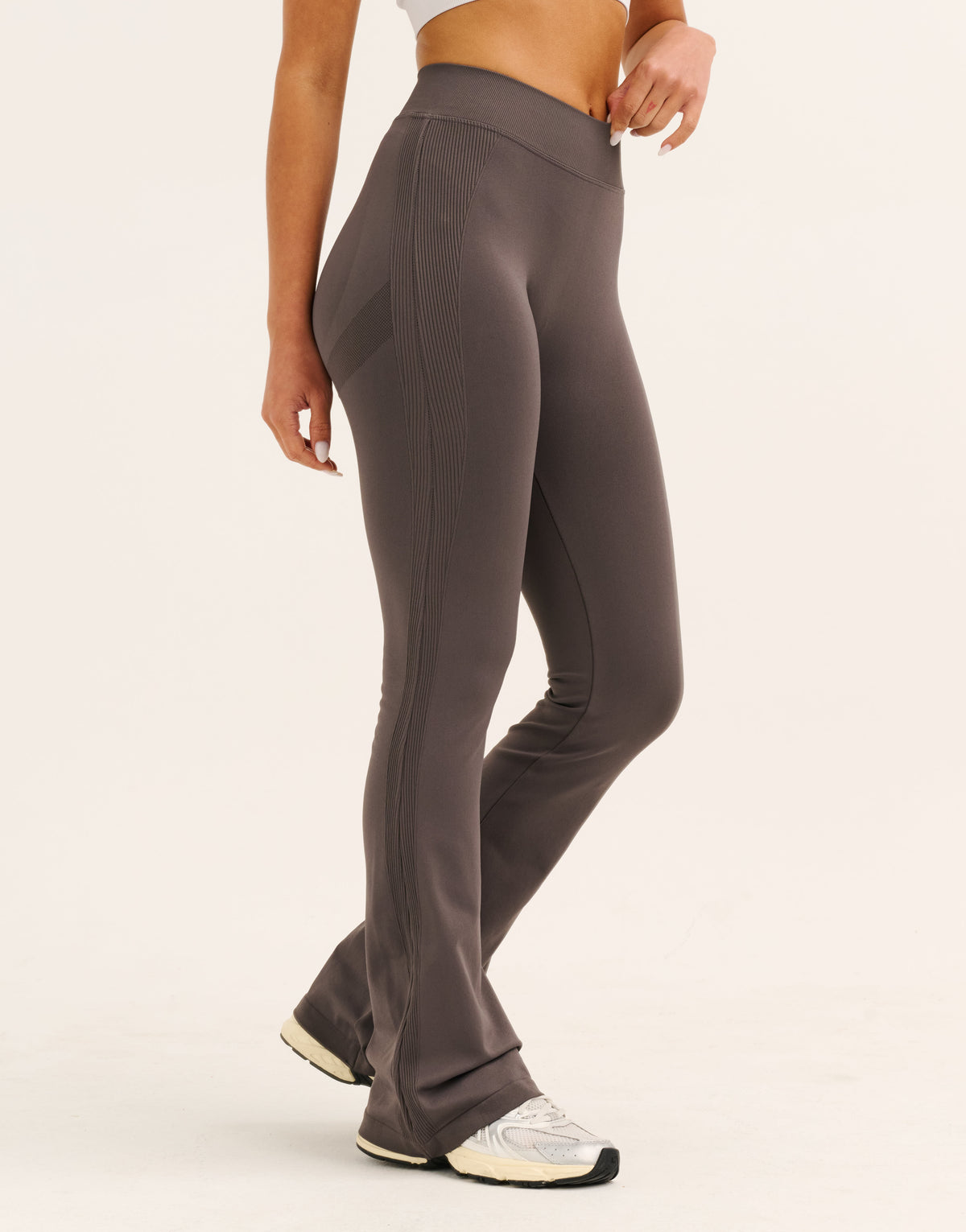 Arise Essential Mid-Waist Flare Leggings - Slate Grey