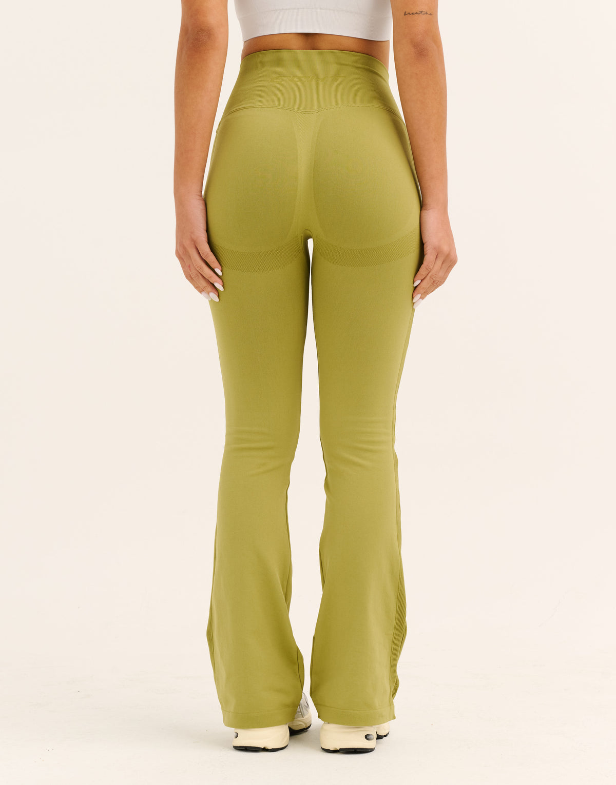 Arise Essential Flare Leggings - Olive